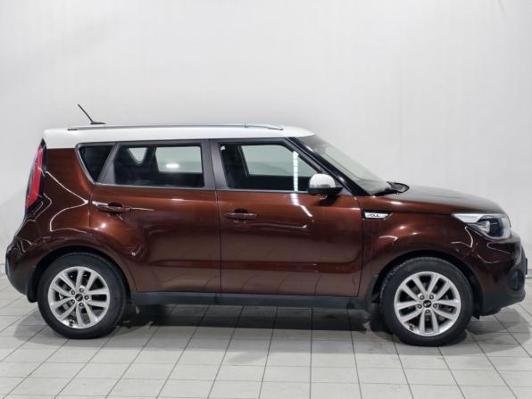 Kia Soul II Рестайлинг с пробегом 2018 года, цена 1 554 000 рублей, 71177 км, хэтчбек, Автокод Объявления
