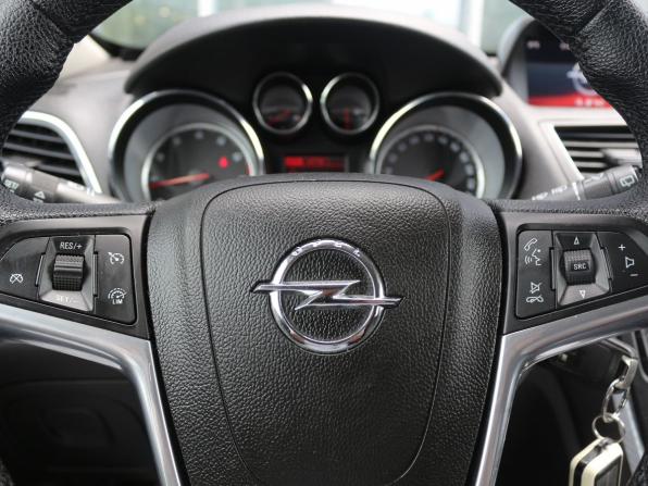 Opel Mokka I с пробегом 2013 года, цена 970 000 рублей, 146156 км, внедорожник, Автокод Объявления