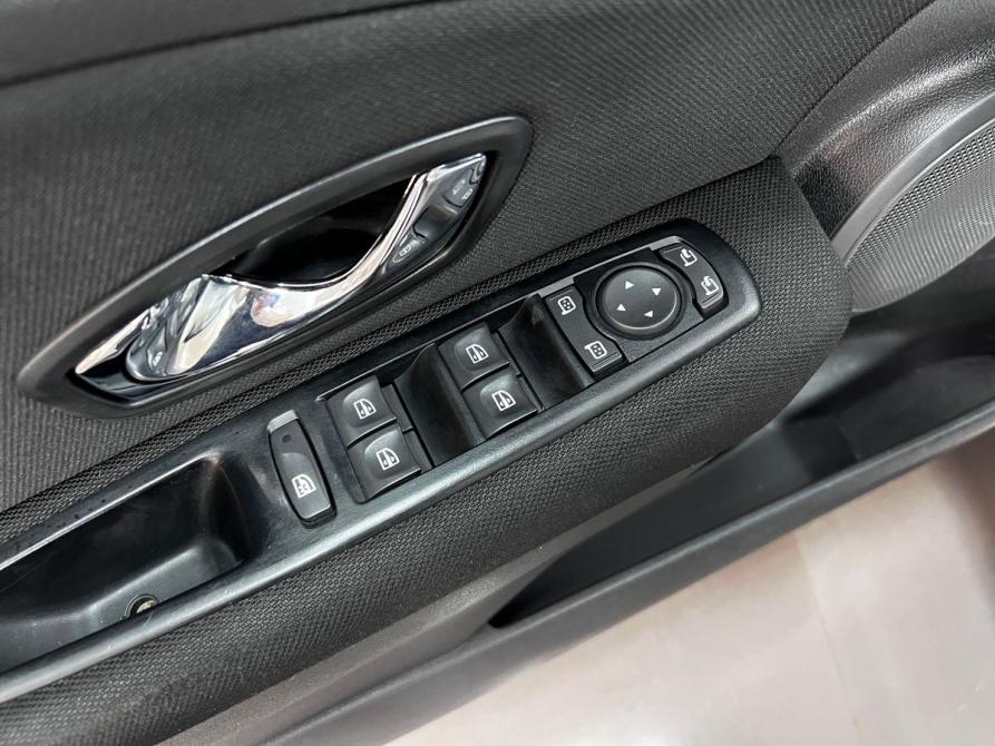 Renault Fluence I Рестайлинг Тверь  - изображение 16