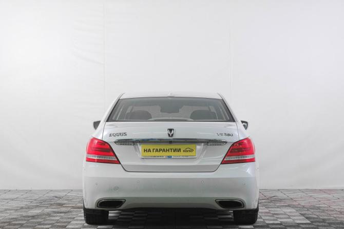 Hyundai Equus II Рестайлинг с пробегом 2013 года, цена 1 669 000 рублей, 272500 км, седан, Автокод Объявления