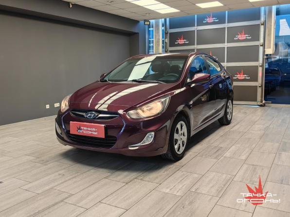 Hyundai Solaris I с пробегом 2013 года, цена 798 000 рублей, 137000 км, седан, Автокод Объявления