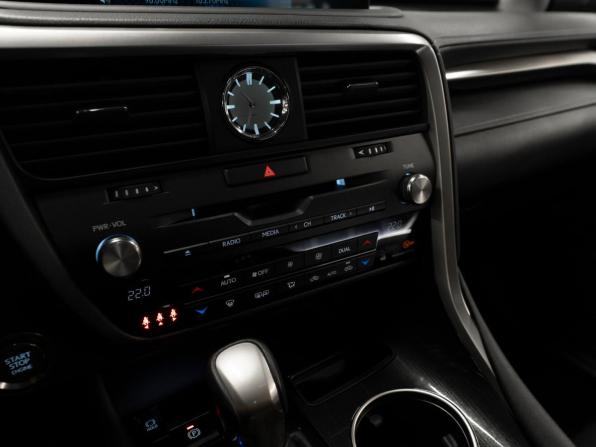 Lexus RX IV Рестайлинг с пробегом 2021 года, цена 5 980 000 рублей, 32934 км, внедорожник, Автокод Объявления