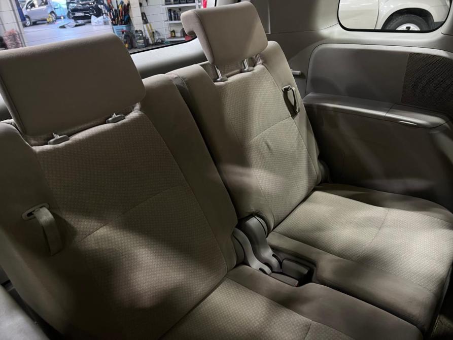 Toyota ISis I Рестайлинг Кемерово  - изображение 19