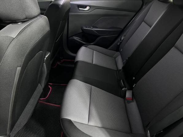 Hyundai Solaris II с пробегом 2017 года, цена 1 200 000 рублей, 119069 км, седан, Автокод Объявления