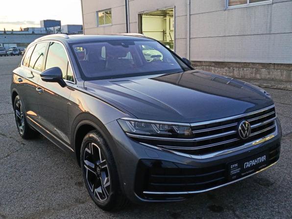 Volkswagen Touareg III Рестайлинг с пробегом 2025 года, цена 13 550 000 рублей, 21 км, внедорожник, Автокод Объявления