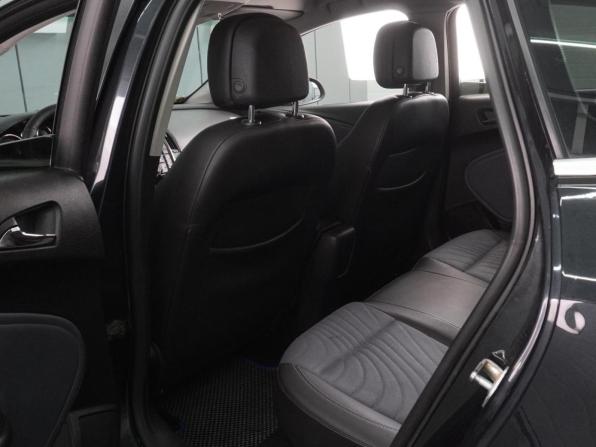 Opel Astra J Рестайлинг с пробегом 2013 года, цена 874 000 рублей, 197484 км, седан, Автокод Объявления