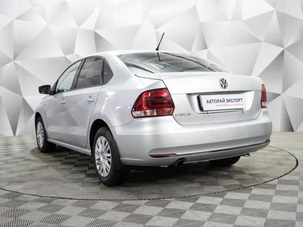 Volkswagen Polo V Рестайлинг с пробегом 2016 года, цена 910 000 рублей, 155448 км, седан, Автокод Объявления