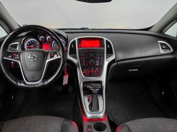 Opel Astra J Рестайлинг с пробегом 2012 года, цена 649 000 рублей, 165000 км, хэтчбек, Автокод Объявления