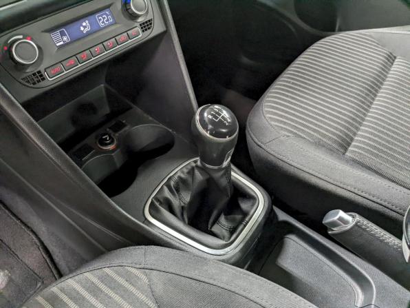 Volkswagen Polo V с пробегом 2014 года, цена 950 000 рублей, 93000 км, седан, Автокод Объявления