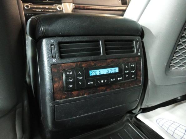 Toyota Land Cruiser 200 Series с пробегом 2009 года, цена 2 550 000 рублей, 236950 км, внедорожник, Автокод Объявления
