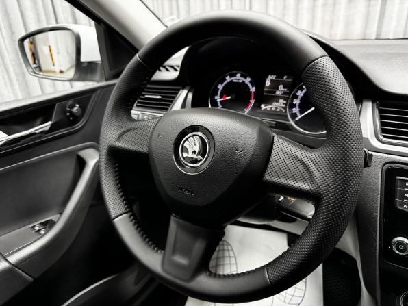 Skoda Rapid I Рестайлинг с пробегом 2018 года, цена 1 390 000 рублей, 134581 км, лифтбек, Автокод Объявления