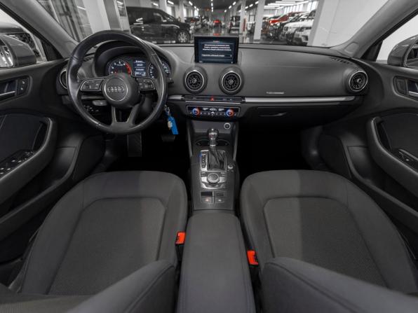 Audi A3 III (8V) Рестайлинг с пробегом 2019 года, цена 2 130 000 рублей, 102020 км, седан, Автокод Объявления
