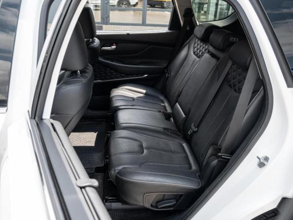 Hyundai Santa Fe IV Рестайлинг с пробегом 2022 года, цена 2 800 000 рублей, 159638 км, внедорожник, Автокод Объявления