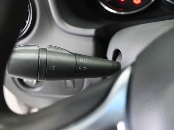 Renault Logan II Рестайлинг с пробегом 2019 года, цена 729 900 рублей, 189000 км, седан, Автокод Объявления