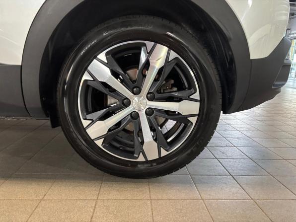 Peugeot 3008 II с пробегом 2019 года, цена 1 699 000 рублей, 140000 км, внедорожник, Автокод Объявления