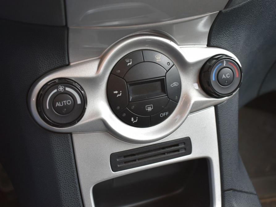 Ford Fiesta Mk6 Москва  - изображение 17