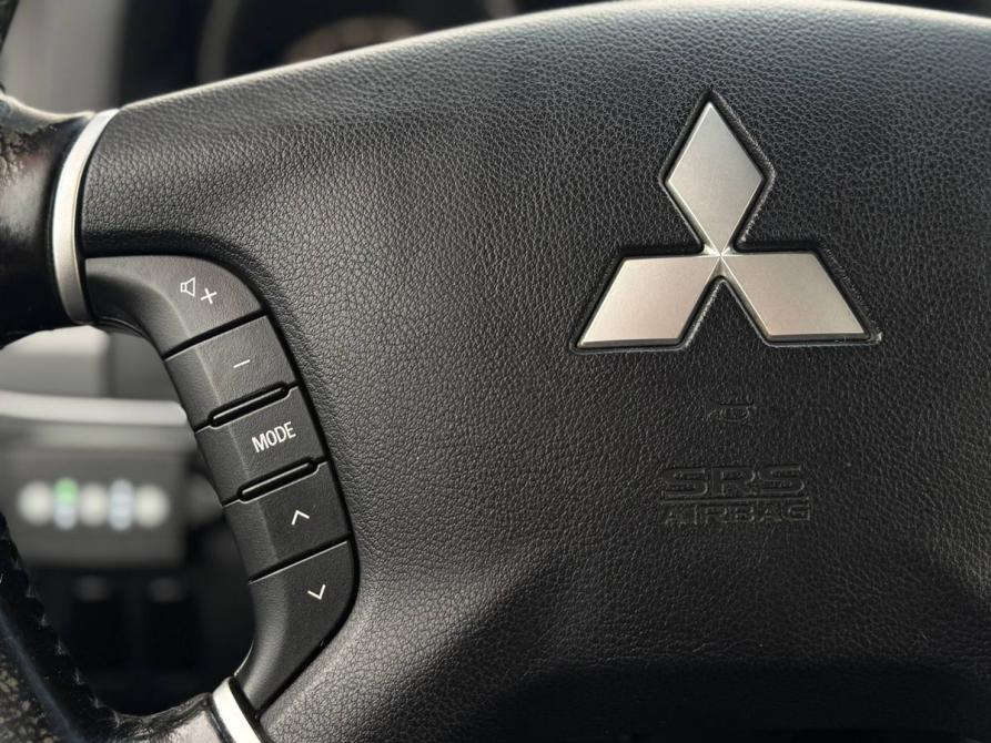 Mitsubishi Pajero IV Рестайлинг 1 Екатеринбург  - изображение 28
