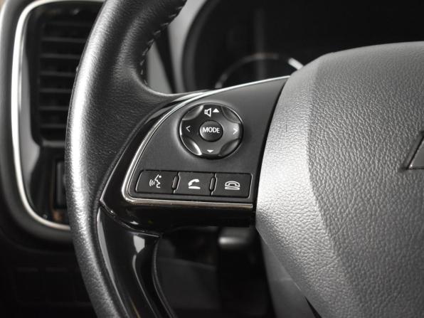 Mitsubishi Outlander III Рестайлинг 3 с пробегом 2021 года, цена 2 250 000 рублей, 77808 км, внедорожник, Автокод Объявления