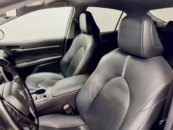 Toyota Camry VIII (XV70) Рестайлинг с пробегом 2022 года, цена 2 945 000 рублей, 181351 км, седан, Автокод Объявления
