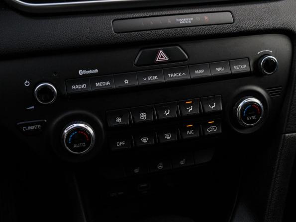 Kia Sportage IV Рестайлинг с пробегом 2020 года, цена 2 719 000 рублей, 61138 км, внедорожник, Автокод Объявления