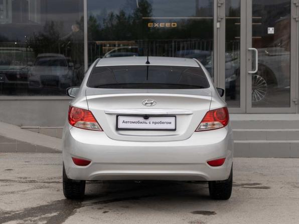 Hyundai Solaris I с пробегом 2013 года, цена 730 000 рублей, 210002 км, седан, Автокод Объявления