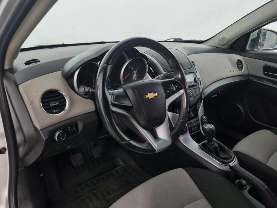 Chevrolet Cruze I Рестайлинг Воронеж  - изображение 9