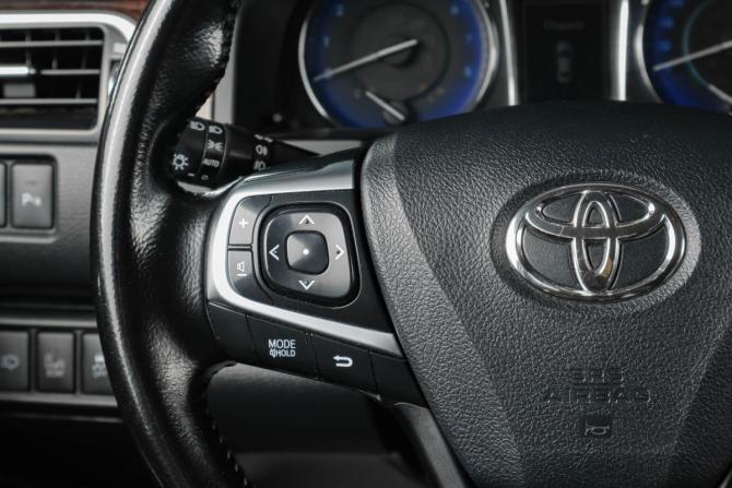 Toyota Camry VII (XV50) Рестайлинг с пробегом 2015 года, цена 2 079 000 рублей, 194000 км, седан, Автокод Объявления