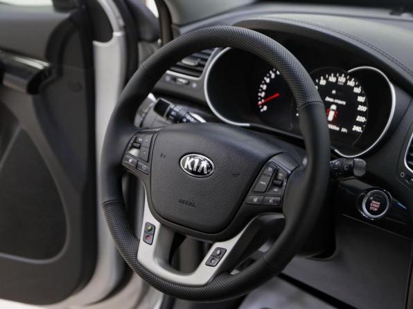 Kia Sorento II Рестайлинг с пробегом 2014 года, цена 1 019 000 рублей, 129887 км, внедорожник, Автокод Объявления