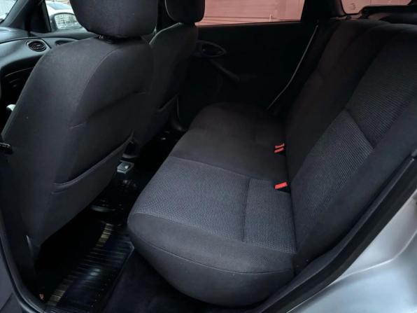 Ford Focus I Рестайлинг с пробегом 2004 года, цена 300 560 рублей, 247280 км, хэтчбек, Автокод Объявления