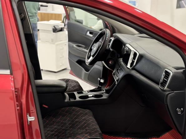 Kia Sportage IV с пробегом 2018 года, цена 2 145 000 рублей, 125000 км, внедорожник, Автокод Объявления