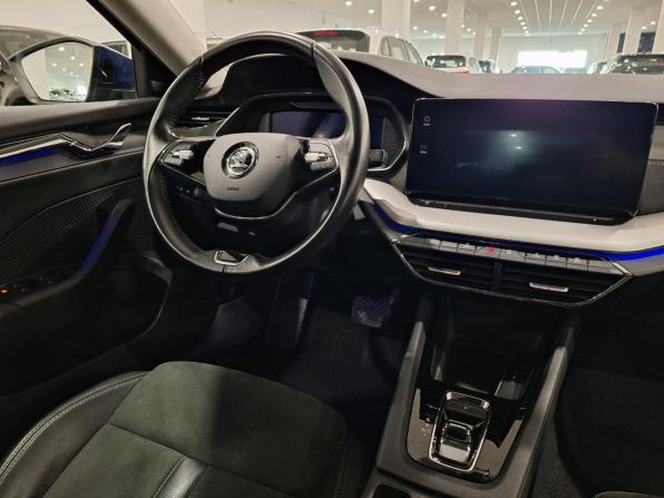 Skoda Octavia IV (A8) с пробегом 2021 года, цена 2 590 000 рублей, 76227 км, лифтбек, Автокод Объявления
