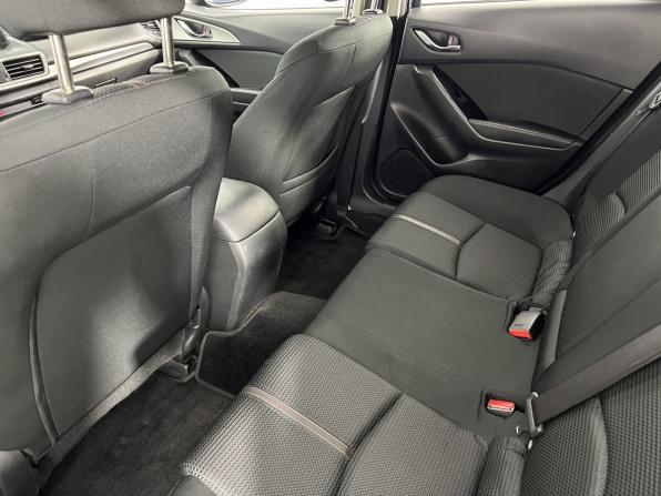 Mazda 3 III (BM) Рестайлинг с пробегом 2018 года, цена 1 250 000 рублей, 129810 км, седан, Автокод Объявления