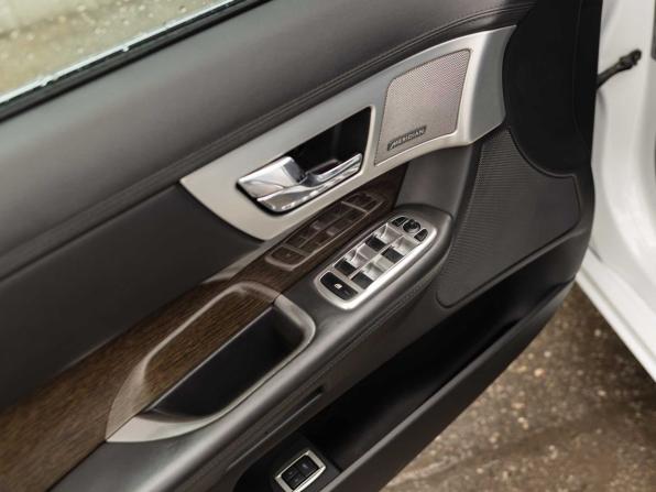 Jaguar XF I Рестайлинг с пробегом 2014 года, цена 1 600 000 рублей, 180715 км, седан, Автокод Объявления