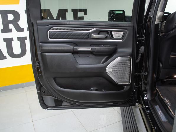 Ram 1500 V Рестайлинг с пробегом 2026 года, цена 10 999 000 рублей, 92 км, offers.body_type.unknown, Автокод Объявления