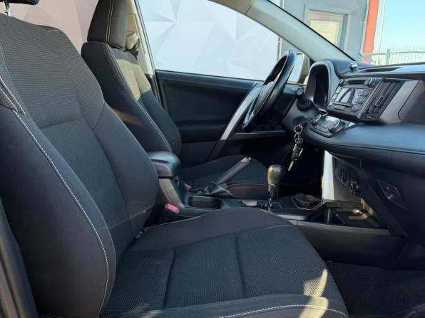 Toyota RAV4 IV (XA40) Рестайлинг с пробегом 2018 года, цена 2 250 000 рублей, 208900 км, внедорожник, Автокод Объявления
