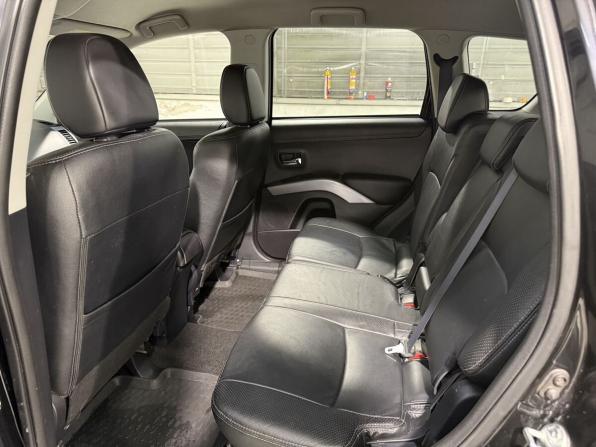 Mitsubishi Outlander II Рестайлинг с пробегом 2012 года, цена 1 299 800 рублей, 123000 км, внедорожник, Автокод Объявления