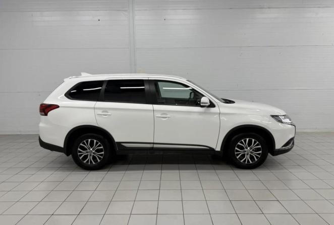 Mitsubishi Outlander III Рестайлинг 3 с пробегом 2020 года, цена 2 230 000 рублей, 79337 км, внедорожник, Автокод Объявления