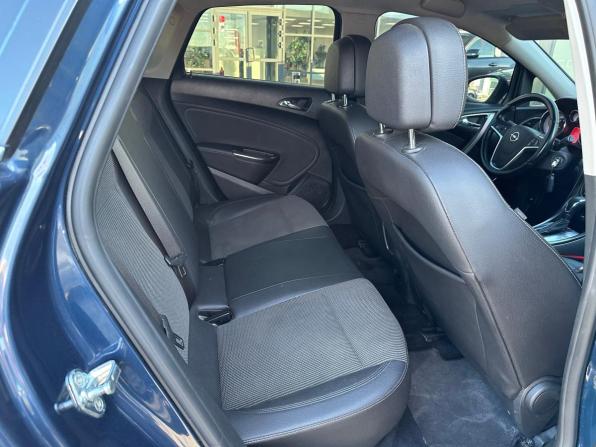 Opel Astra J с пробегом 2011 года, цена 650 000 рублей, 178553 км, хэтчбек, Автокод Объявления
