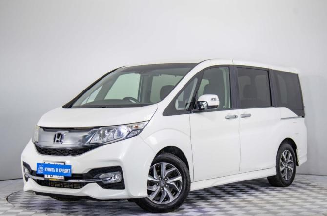 Honda Stepwgn V с пробегом 2015 года, цена 2 149 000 рублей, 126990 км, минивэн, Автокод Объявления