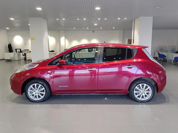 Nissan Leaf I (ZE0/AZE0) с пробегом 2015 года, цена 870 000 рублей, 199583 км, хэтчбек, Автокод Объявления