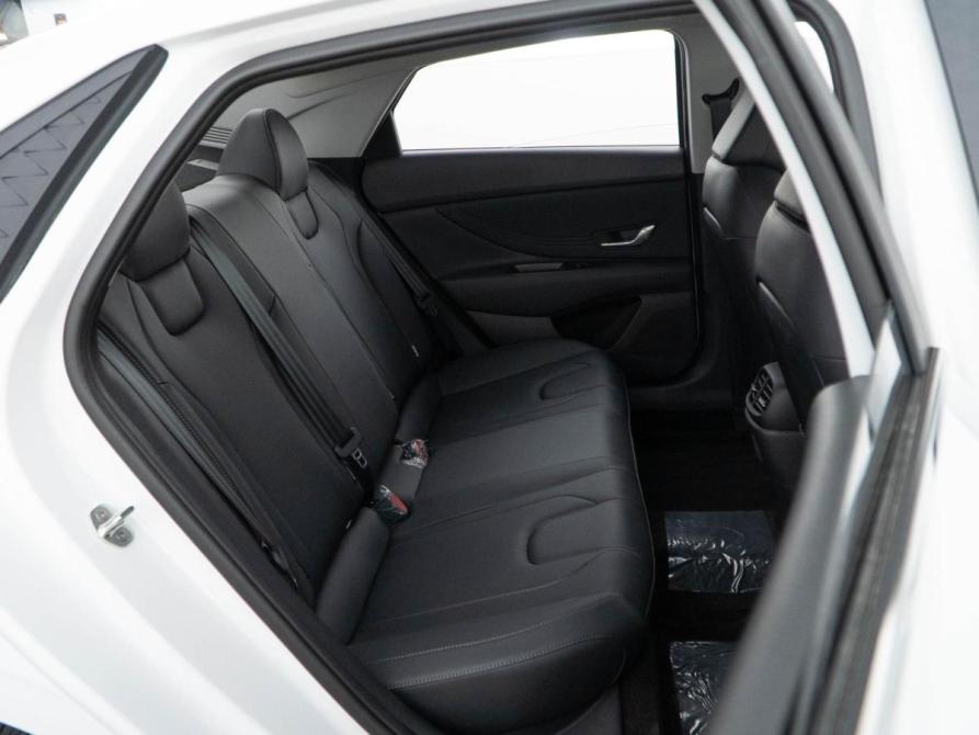 Hyundai Elantra VII (CN7) Рестайлинг Москва  - изображение 7