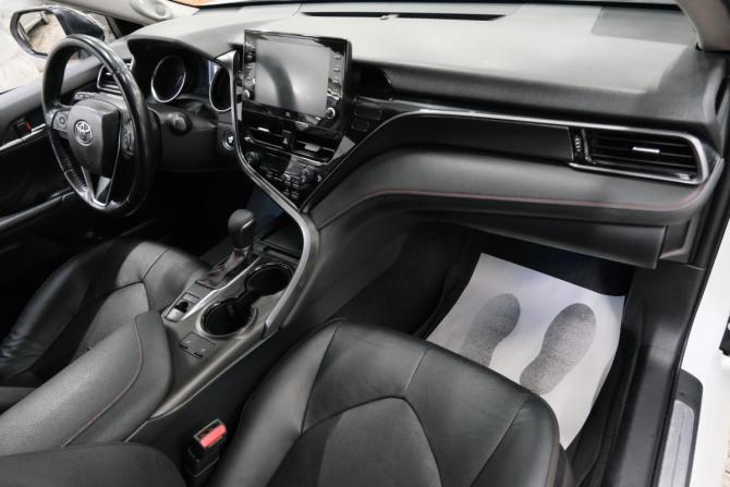 Toyota Camry VIII (XV70) Рестайлинг с пробегом 2021 года, цена 3 489 000 рублей, 62900 км, седан, Автокод Объявления