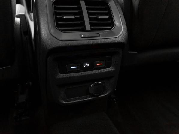 Volkswagen Tiguan II Рестайлинг с пробегом 2021 года, цена 2 860 000 рублей, 65182 км, внедорожник, Автокод Объявления