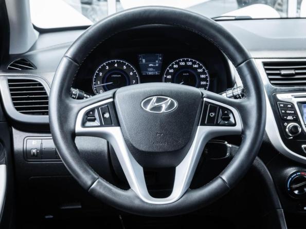 Hyundai Solaris I с пробегом 2013 года, цена 1 029 800 рублей, 138213 км, седан, Автокод Объявления