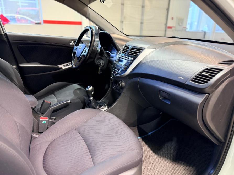 Hyundai Solaris I Рестайлинг Челябинск  - изображение 16