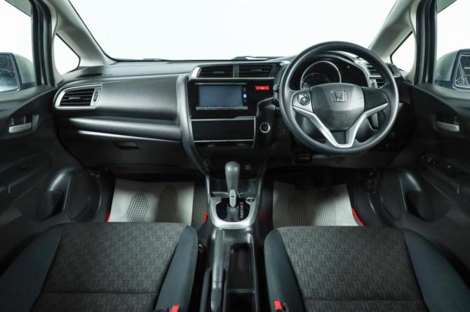 Honda Fit III с пробегом 2015 года, цена 1 169 000 рублей, 123000 км, хэтчбек, Автокод Объявления