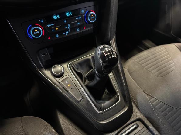 Ford Focus III Рестайлинг с пробегом 2015 года, цена 879 000 рублей, 202000 км, универсал, Автокод Объявления