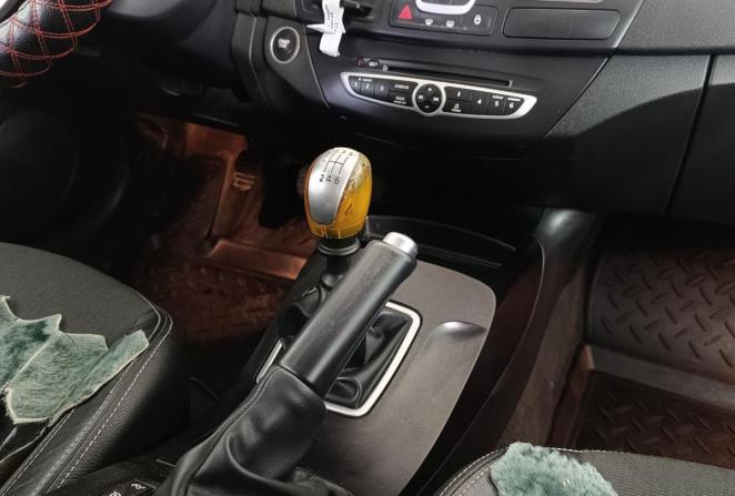 Renault Laguna III с пробегом 2008 года, цена 530 000 рублей, 205405 км, лифтбек, Автокод Объявления