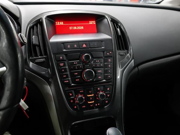 Opel Astra J Рестайлинг с пробегом 2013 года, цена 827 000 рублей, 214353 км, хэтчбек, Автокод Объявления