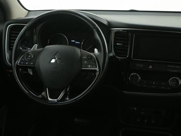 Mitsubishi Outlander III Рестайлинг 2 с пробегом 2017 года, цена 2 228 000 рублей, 183000 км, внедорожник, Автокод Объявления